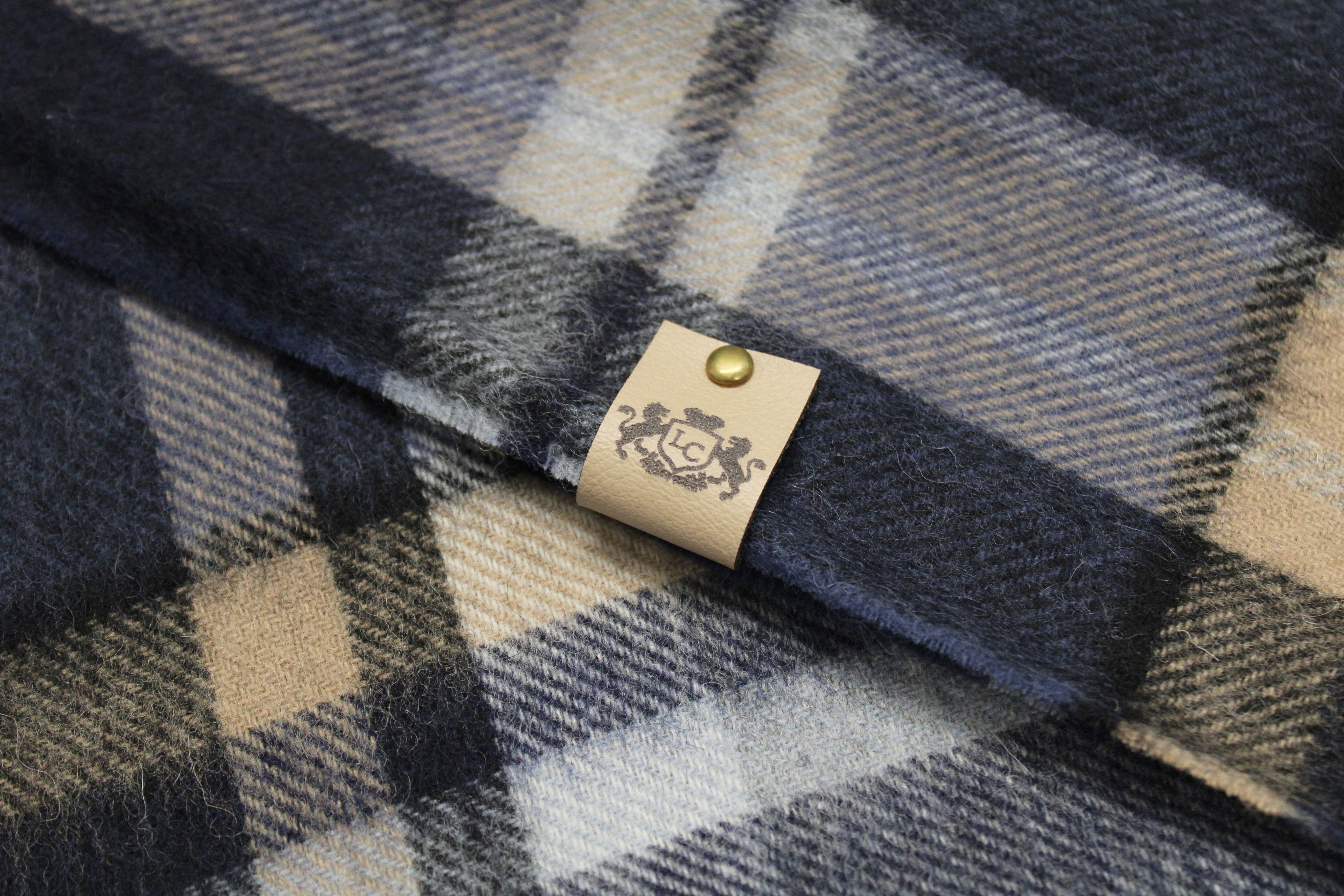 100% Lambswool Scarf - Navy